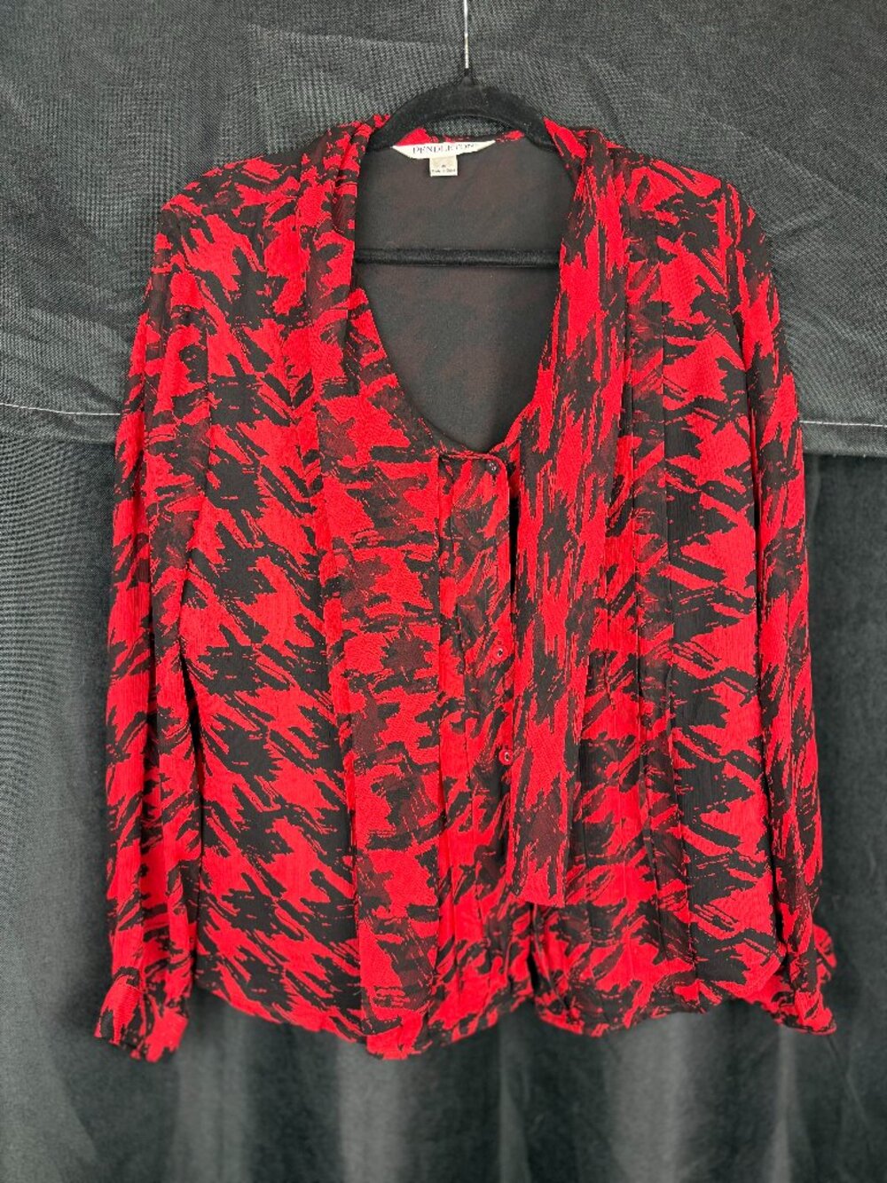 Pendleton 100% Silk Blouse Houndstooth Pattern (size 8)